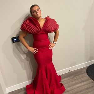 Mnm Couture size 2/4